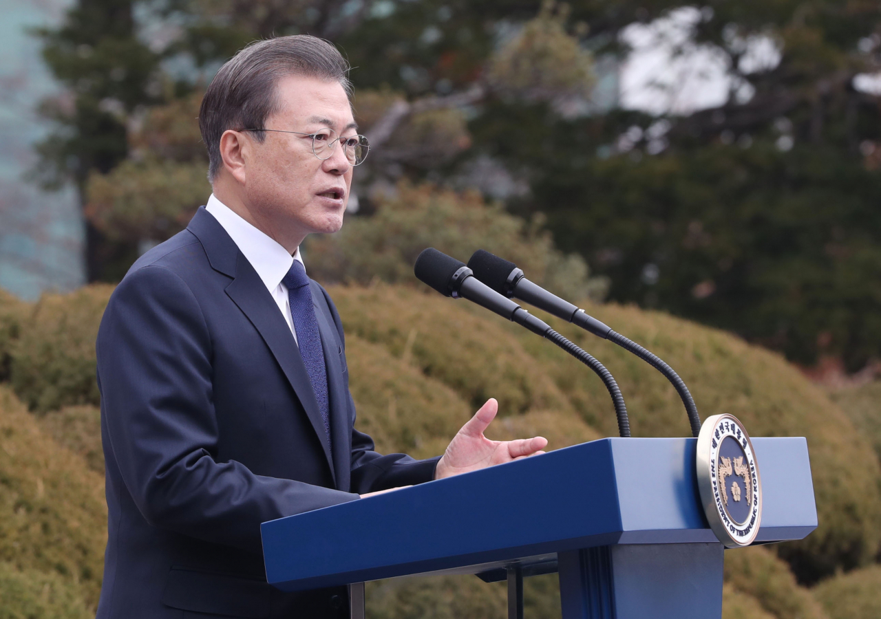 문재인 대통령이 1일 종로구 배화여고에서 3.1절 기념사를 하고 있다. [연합]