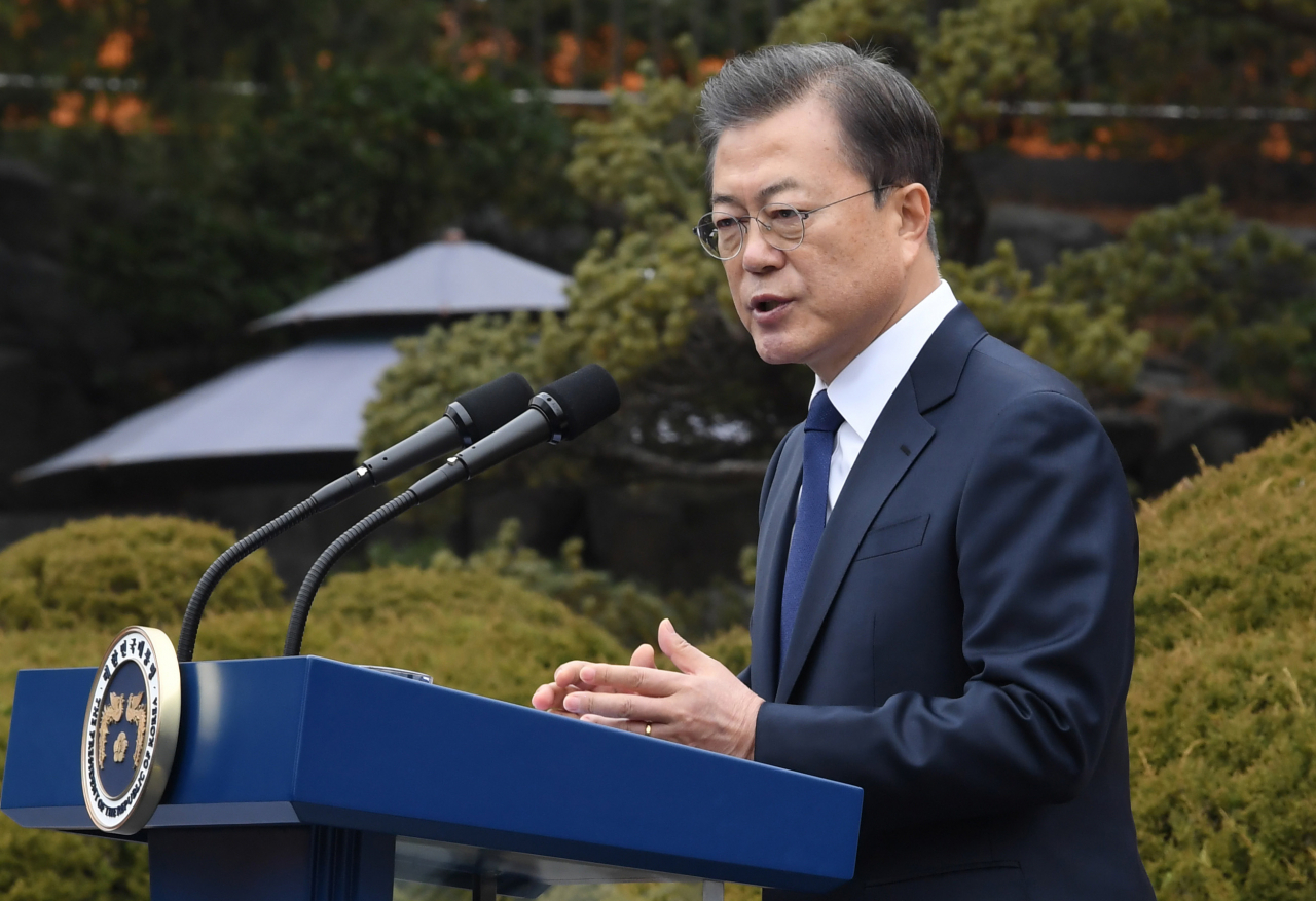 문재인 대통령이 1일 종로구 배화여고에서 3.1절 기념사를 하고 있다. [연합]