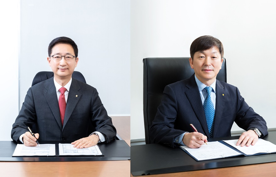 조용일(왼쪽) 총괄사장, 이성재 총괄부사장.