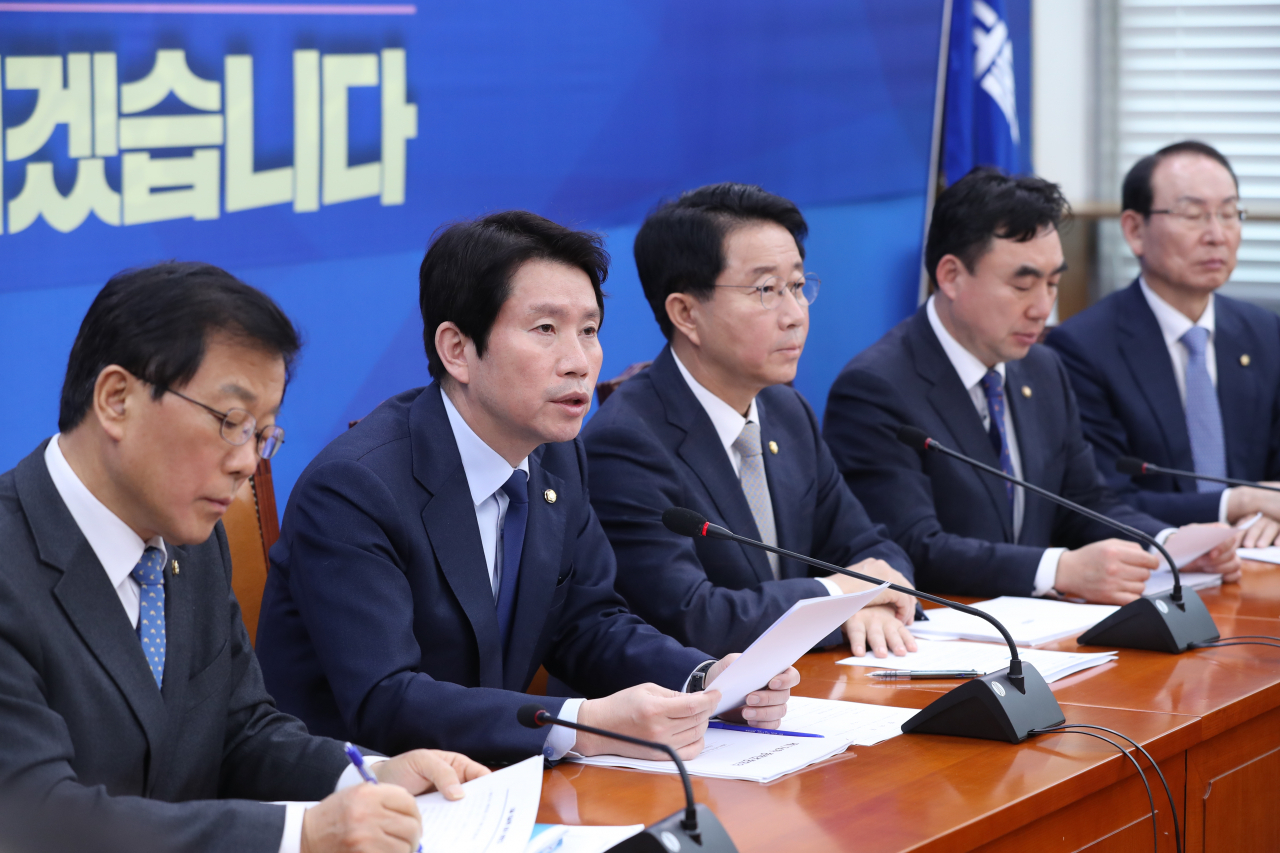 이인영 더불어민주당 원내대표가 5일 오전 서울 여의도 국회에서 열린 정책조정회의에서 발언하고 있다. [연합]