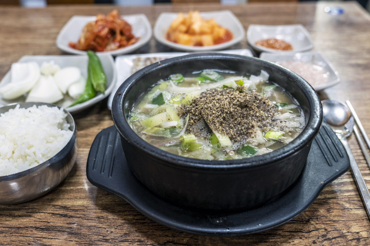 수유시장 뜨거운 국밥