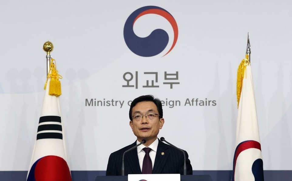 First Vice Foreign Minister Cho Sei-young speaks during a press conference at the foreign ministry in Seoul on March 6, 2020. (Yonhap)