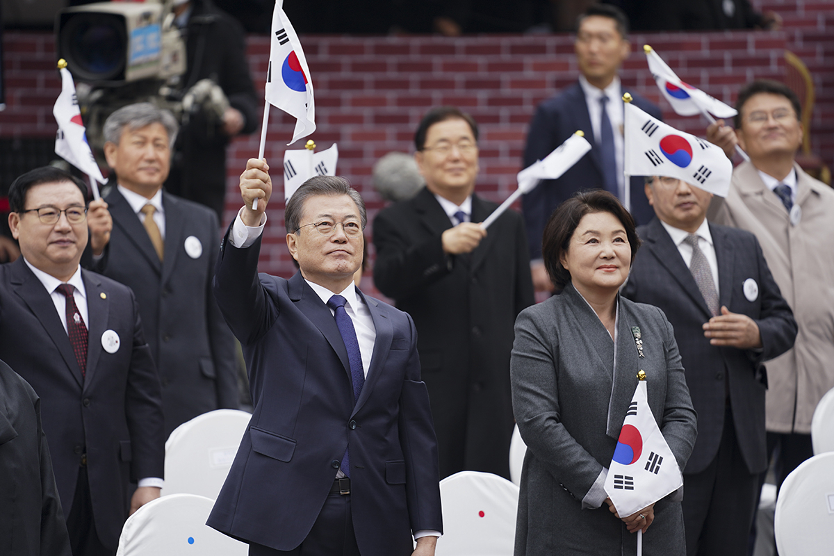 통일부는 9일 북한이 코로나19 사태와 관련해 마스크 지원을 요청했지만 정부가 거부했다는 일본 언론 보도에 대해 사실무근이라고 일축했다. 앞서 문재인 대통령은 3·1절 기념사를 통해 남북 보건 분야 공동협력 의지를 밝힌 바 있다. [헤럴드DB]