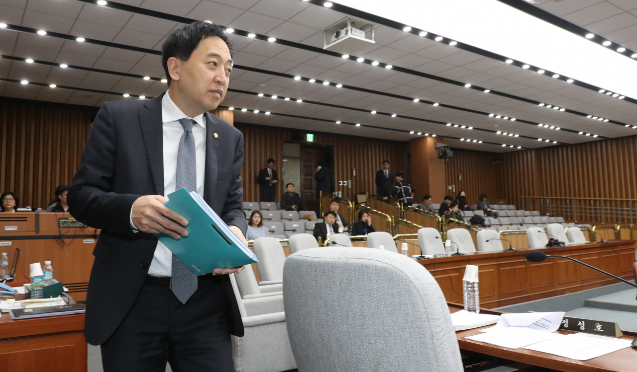 더불어민주당 금태섭 의원이 19일 오전 서울 여의도 국회에서 열린 노태악 대법관 후보자의 인사청문회에 참석하고 있다. 연합뉴스