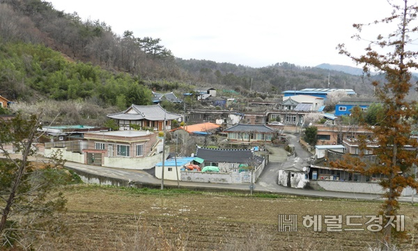 순천시 해룡면 봉서마을 전경. /박대성기자