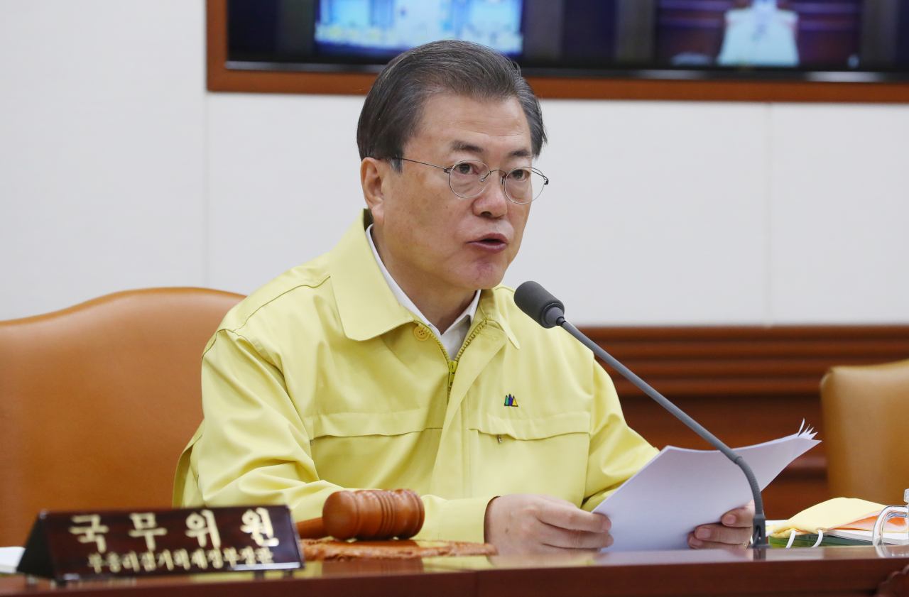 President Moon Jae-in speaks at Tuesday's Cabinet meeting. Yonhap