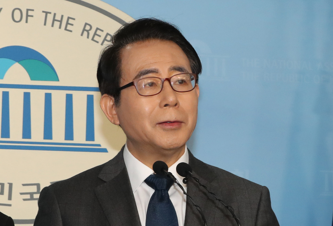 더불어민주당 후보로 서울 강남갑 지역구에 공천된 김성곤 전 의원. [연합]