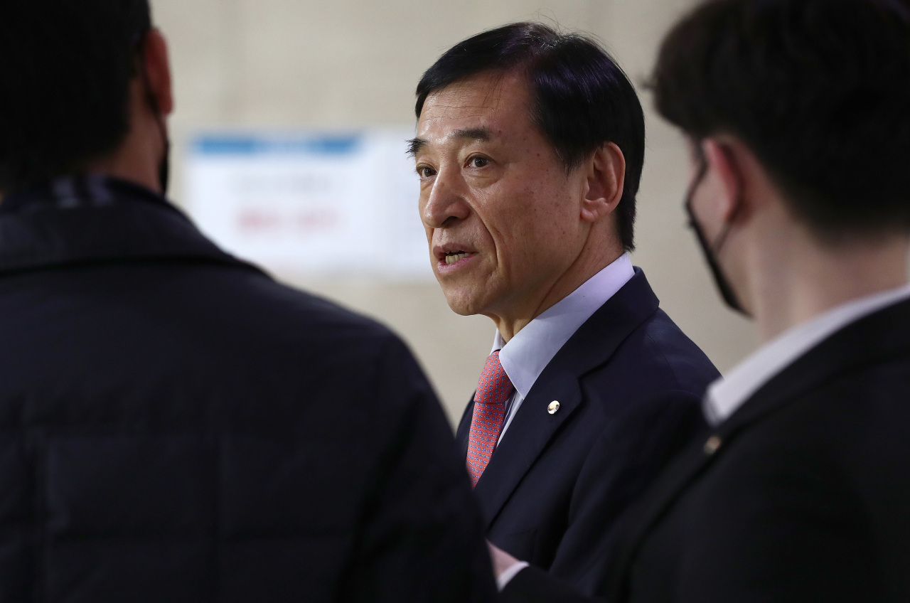 BOK Gov. Lee Ju-yeol speaks to reporters at the central bank's headquarters in Seoul on Friday. (Yonhap)