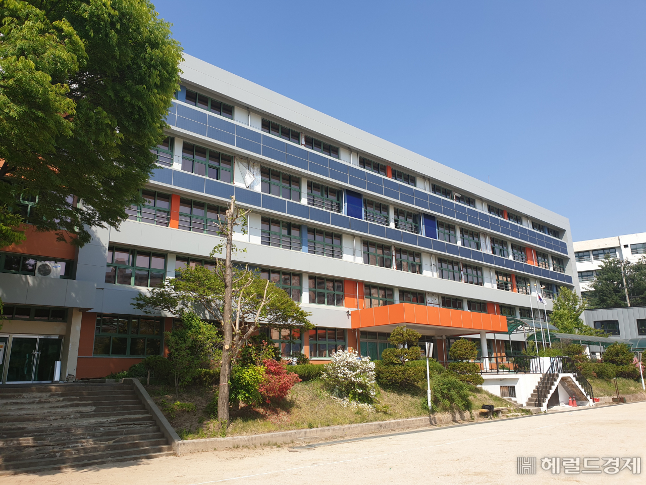 월계중학교 건물일체형 태양광