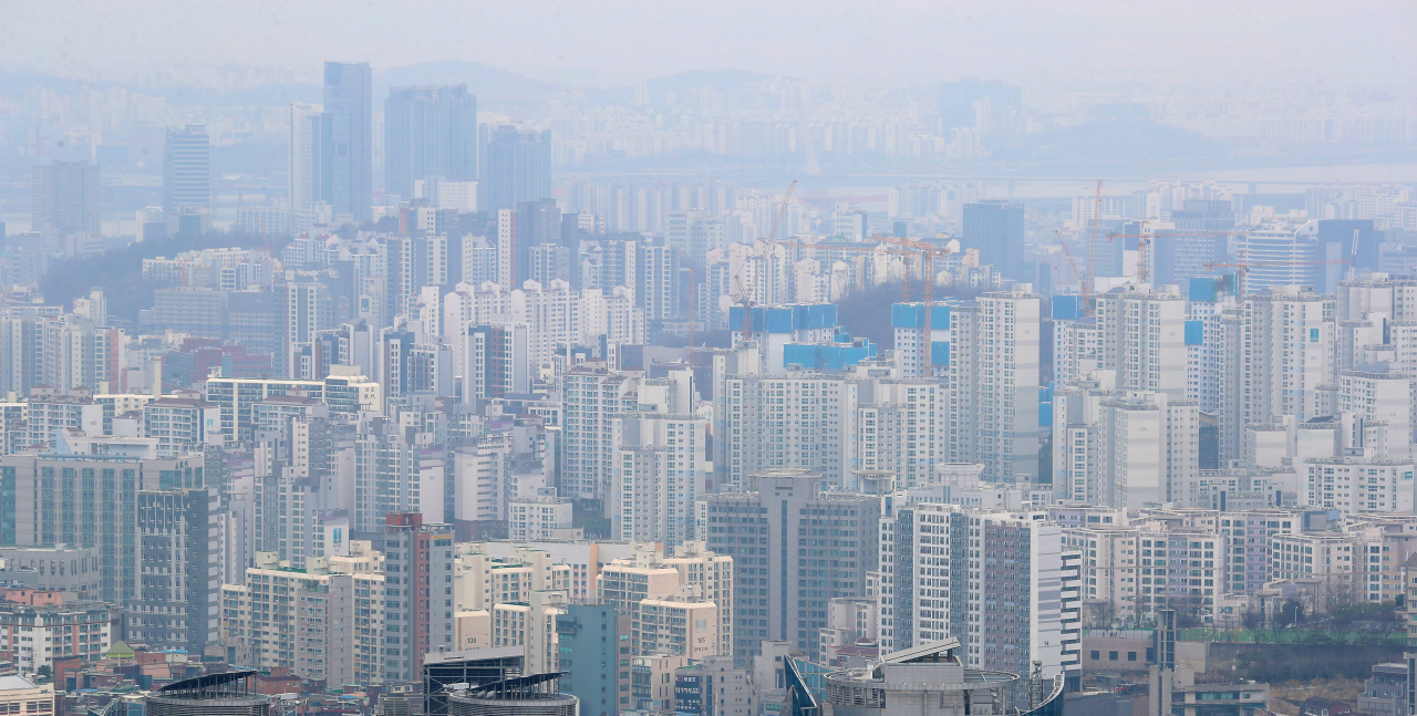 서울 아파트값 하락폭 확대…강남 3구·마용성도 일제 하락