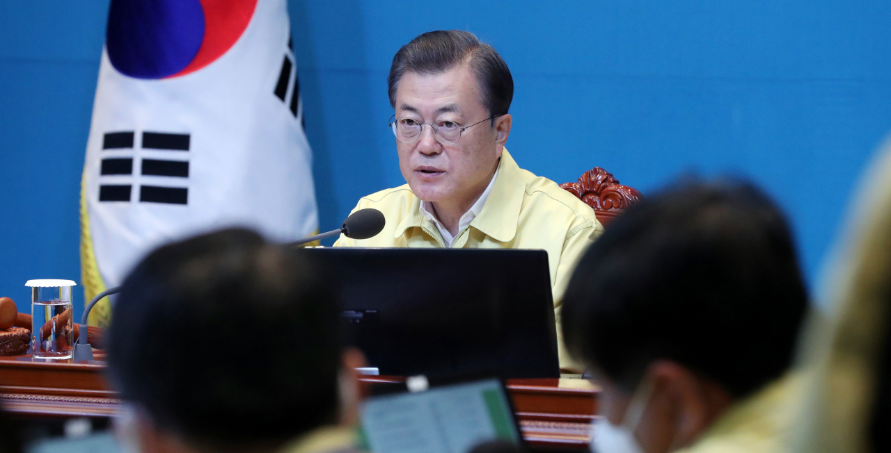 문재인 대통령이 31일 청와대에서 열린 국무회의에서 발언하고 있다. [연합]