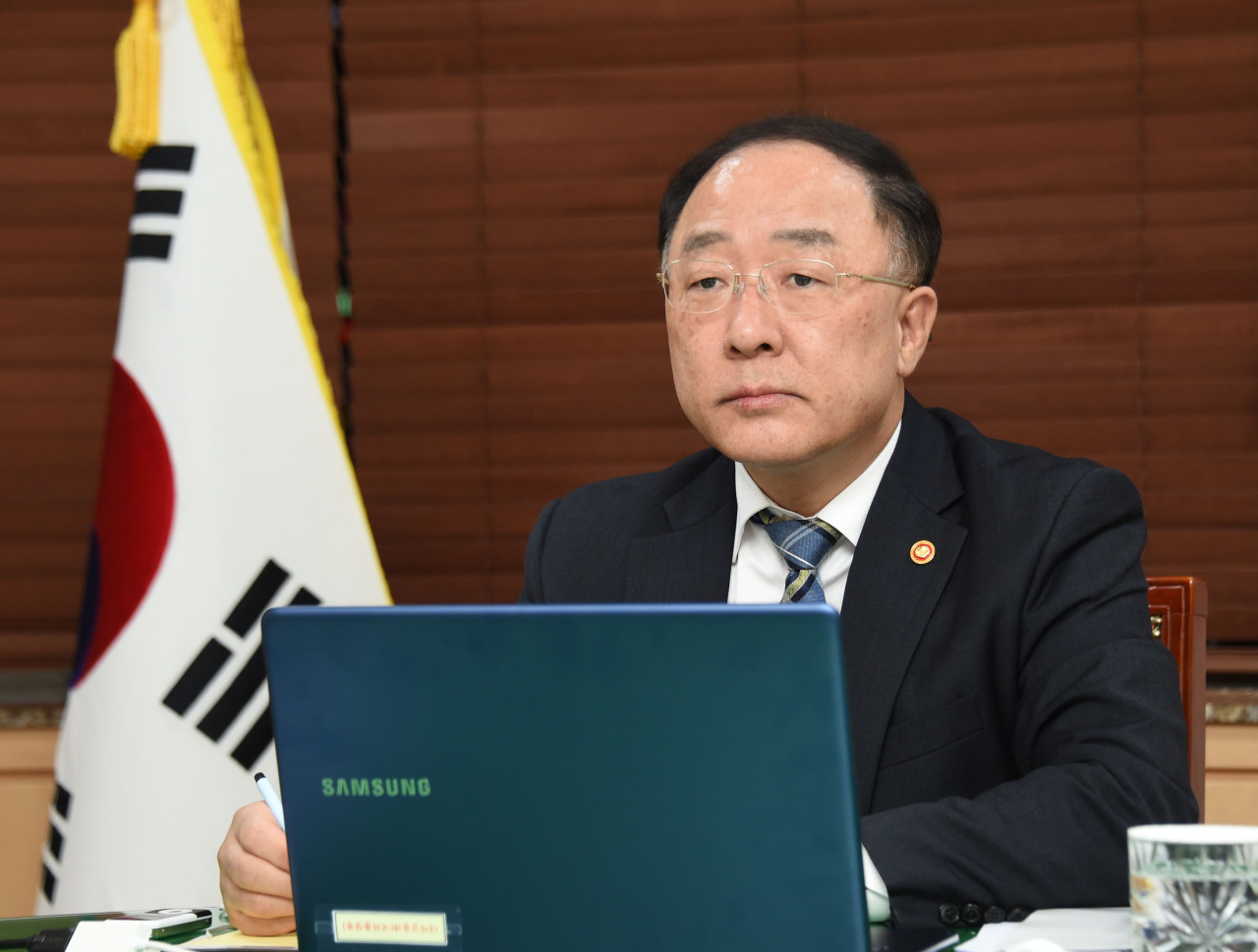 Finance Minister and Deputy Prime Minister Hong Nam-ki attends a virtual meeting of Group of 20 finance ministers and central bank governors held Tuesday. The photo was taken at the central government complex in Seoul. (Yonhap)