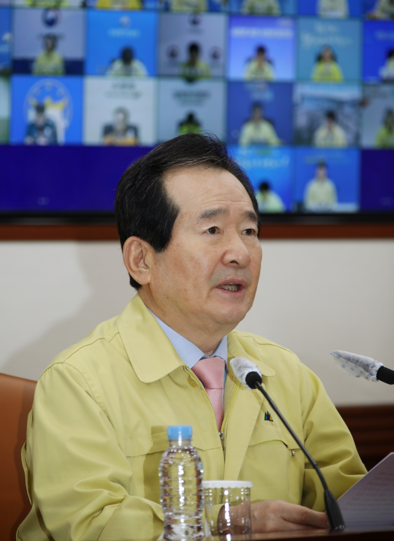정세균 국무총리가 2일 오전 정부서울청사에서 열린 신종 코로나바이러스 감염증(코로나19) 대응 중앙재난안전대책본부 회의에서 발언하고 있다. ［연합］