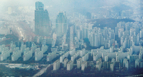 규제 대상 아파트가 몰려 있는 서울 강남권 아파트 밀집지역. [헤럴드경제DB]