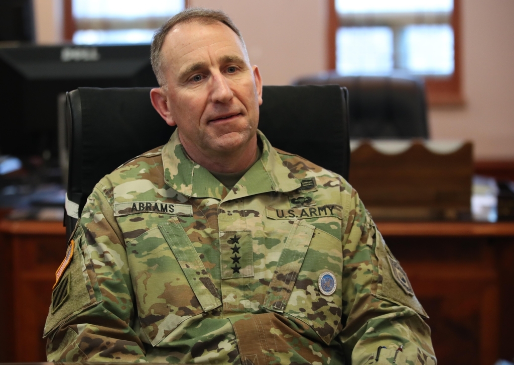 Robert Abrams (Yonhap)