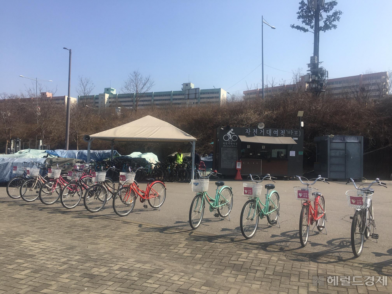 한강공원 내 자전거 대여점. [서울시 제공]