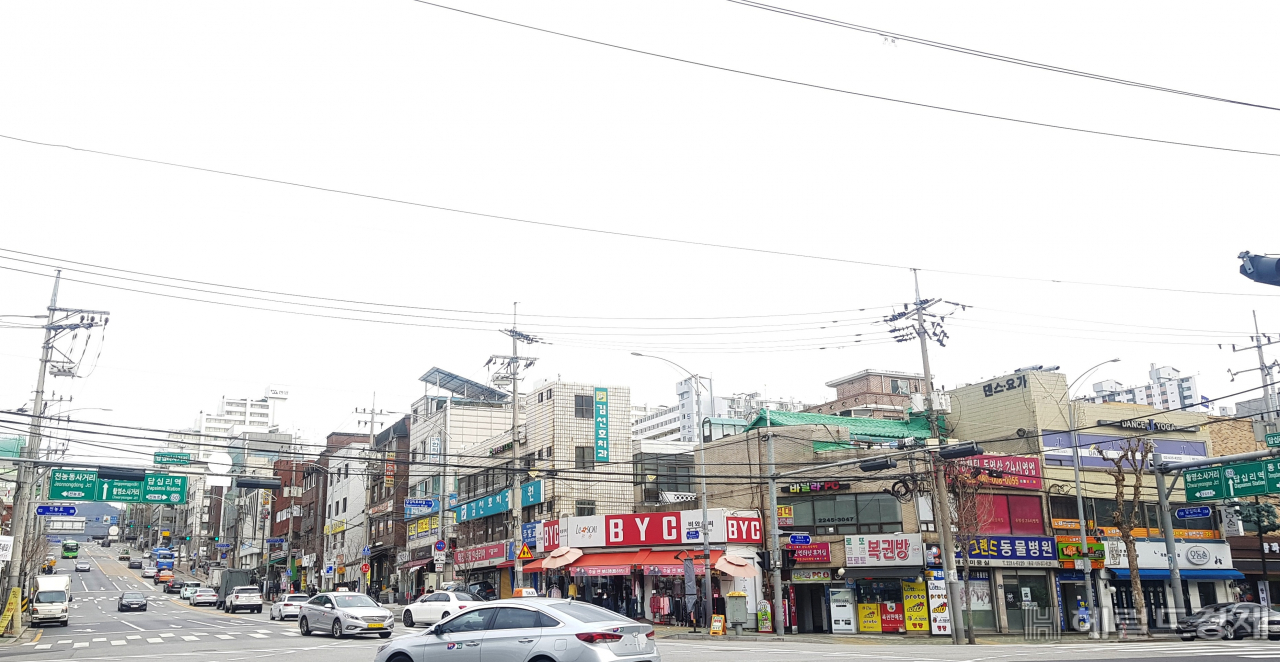 답십리사거리 일대 간판이 바뀐다. [동대문구 제공]