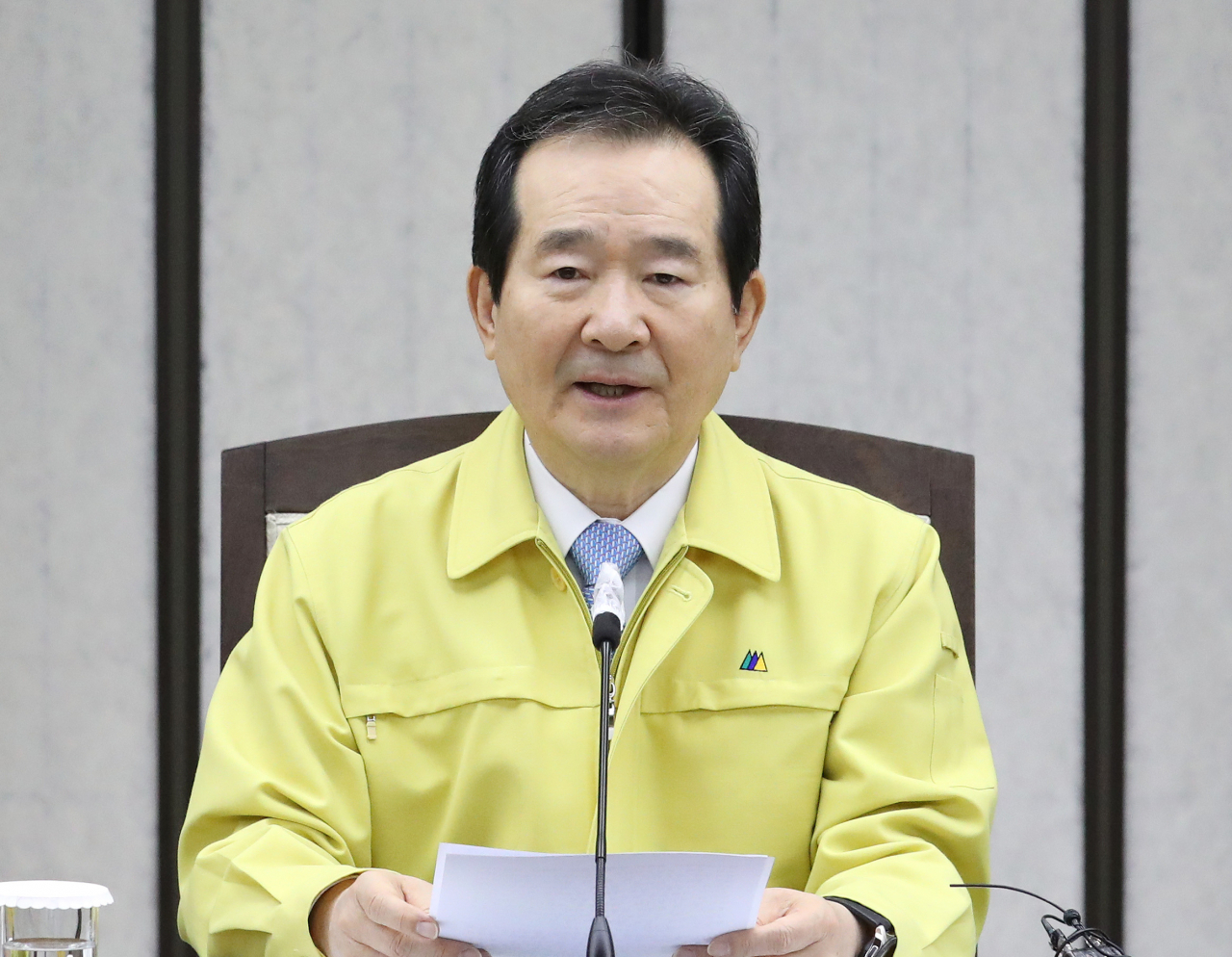 정세균 국무총리가 7일 오전 세종시 정부세종청사에서 열린 신종 코로나바이러스 감염증(코로나19) 대응 중앙재난안전대책본부 회의에서 발언하고 있다. ［연합］