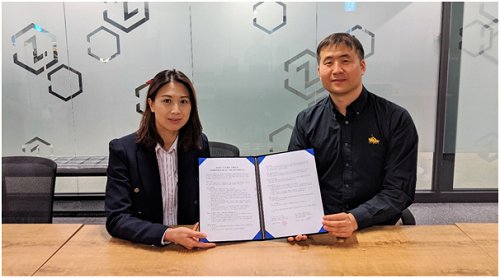 [사진 설명: 제이에스씨 박지영 대표(좌)와 세븐포인트원 이현준 대표(우) ]