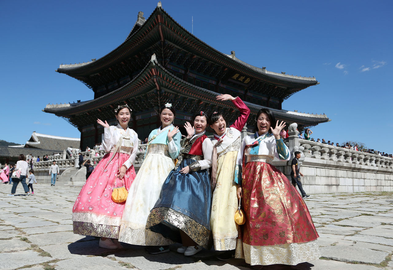 Popularity of S. Korea as tourist destination grows for 6th year in a row:  poll - The Korea Herald