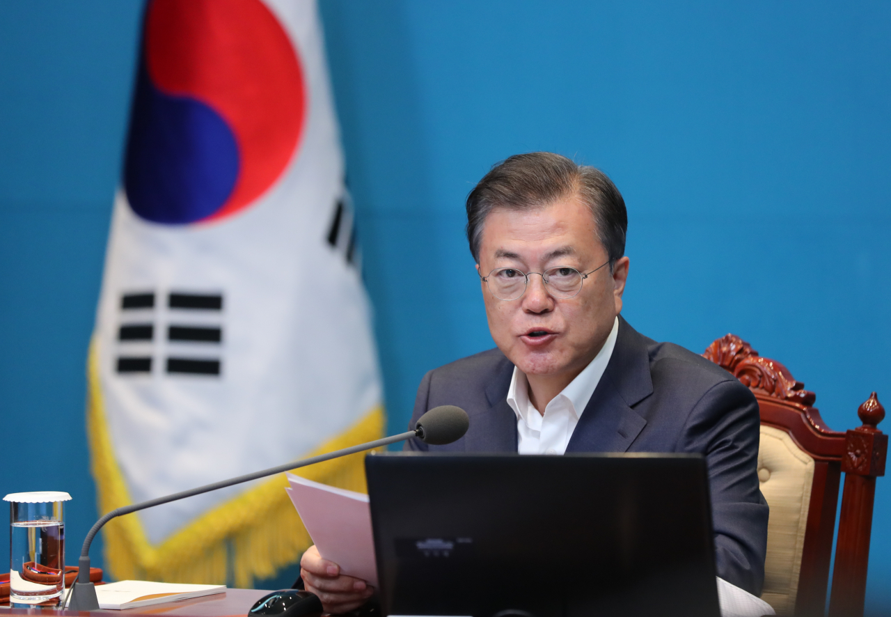 문재인 대통령이 20일 오후 청와대에서 수석·보좌관 회의를 주재하고 있다. [연합]