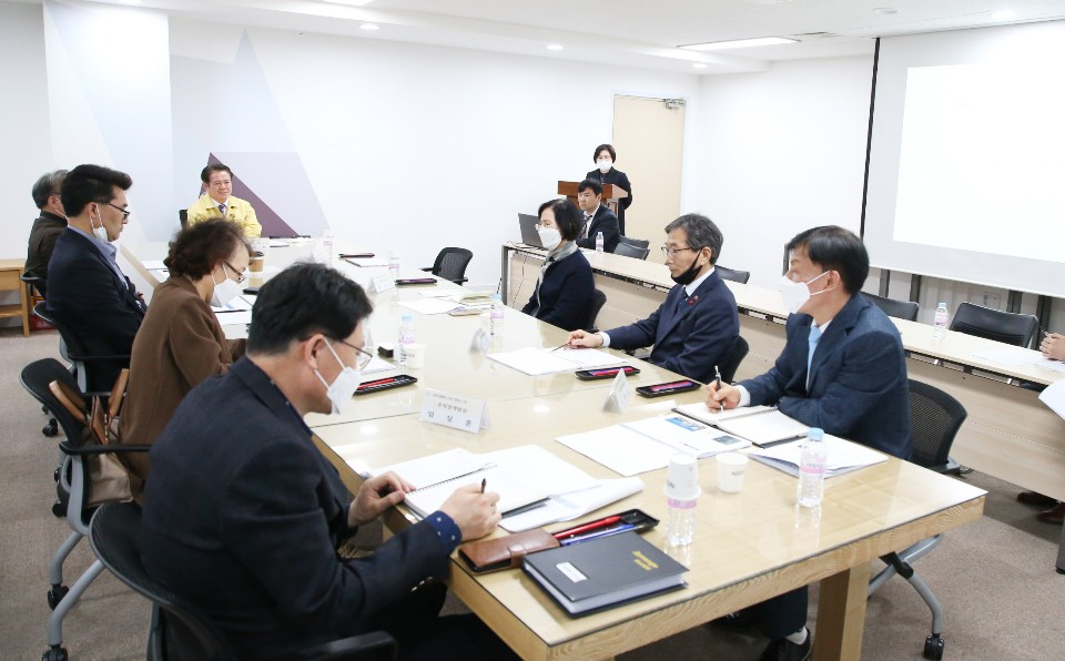 안양시가 중초사지당간지주 중심 용역착수보고회를 가졌다.[안양시 제공]
