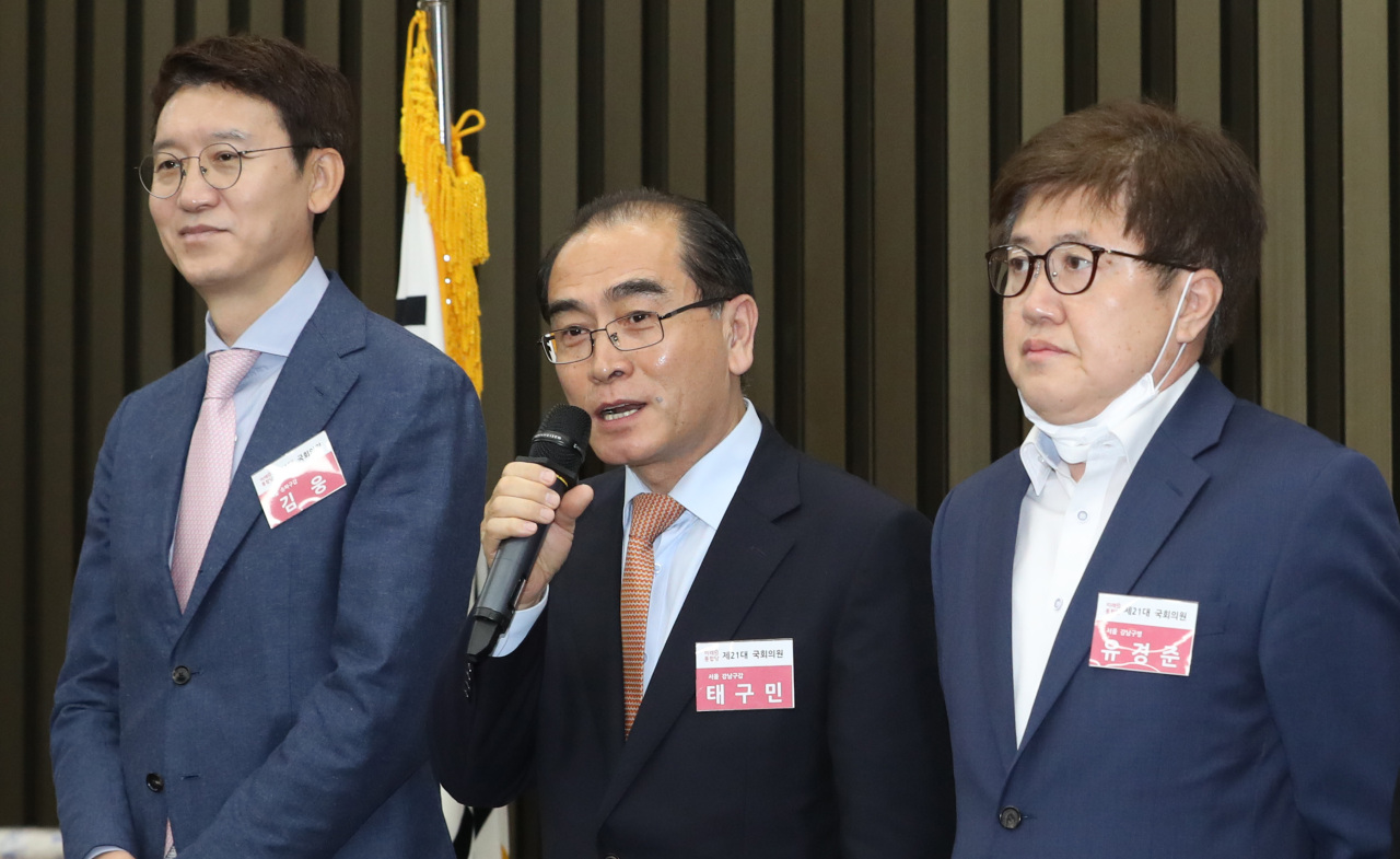 United Future Party lawmaker-elect Thae Gu-min speaks at the National Assembly on April 28. Yonhap