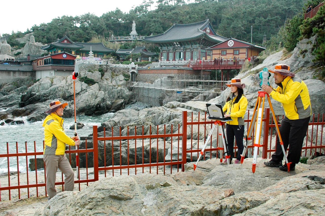 LX 측량현장 모습 [한국국토정보공사(LX) 제공]