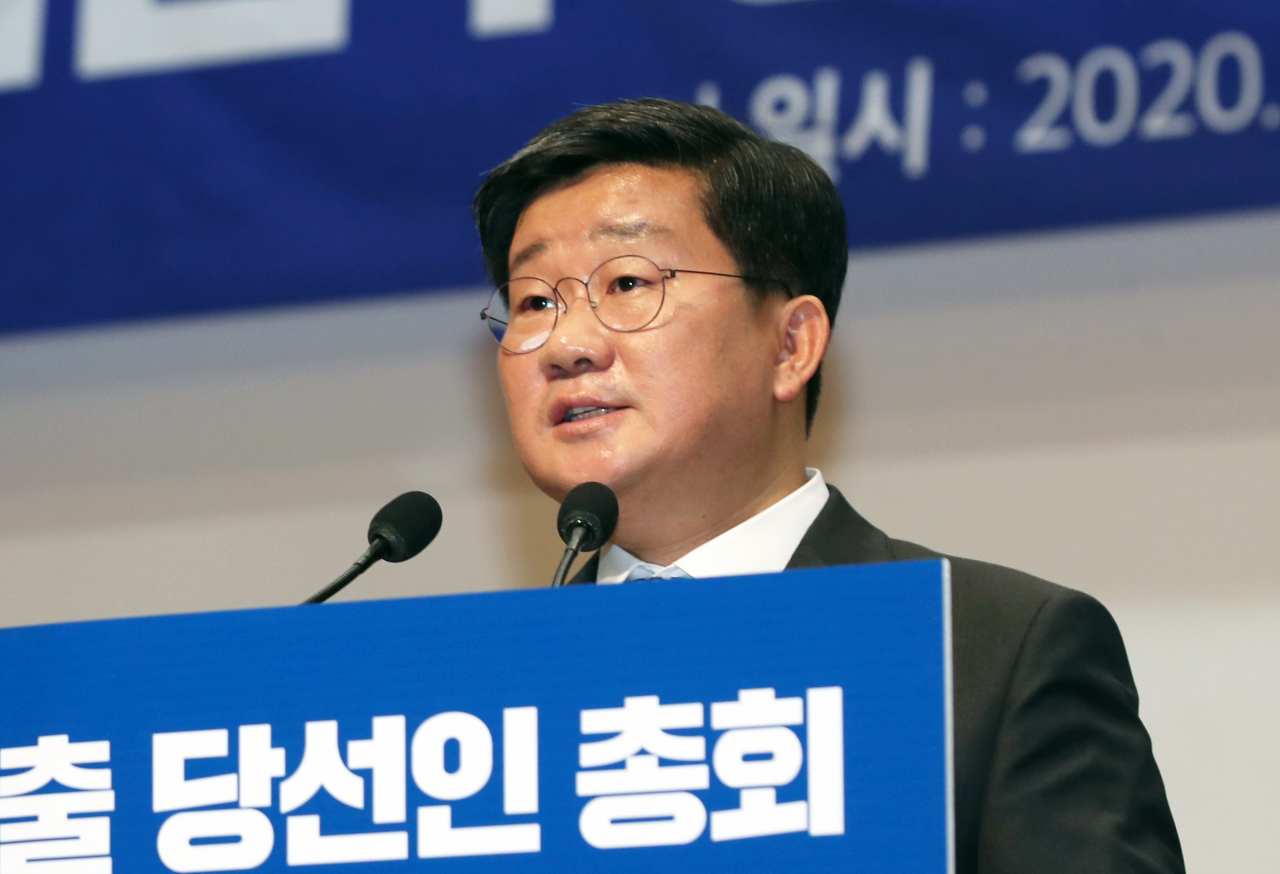 전해철 후보가 7일 국회 의원회관 대회의실에서 열린 제21대 국회 더불어민주당 제1기 원내대표 선출 당선인 총회에서 정견발표를 하고 있다. [연합]