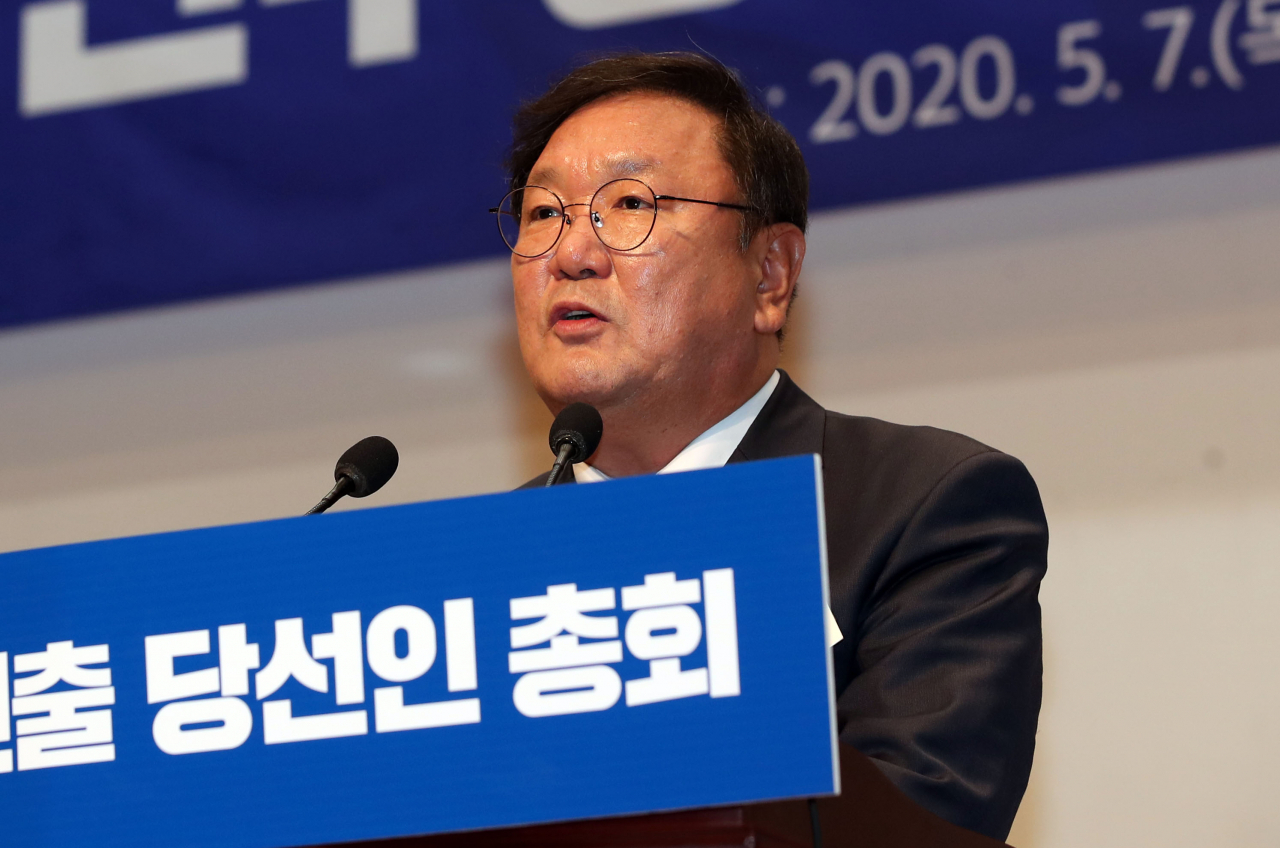 7일 국회 의원회관 대회의실에서 열린 제21대 국회 더불어민주당 제1기 원내대표 선출 당선인 총회에서 김태년 후보가 정견발표를 하고 있다. [연합]