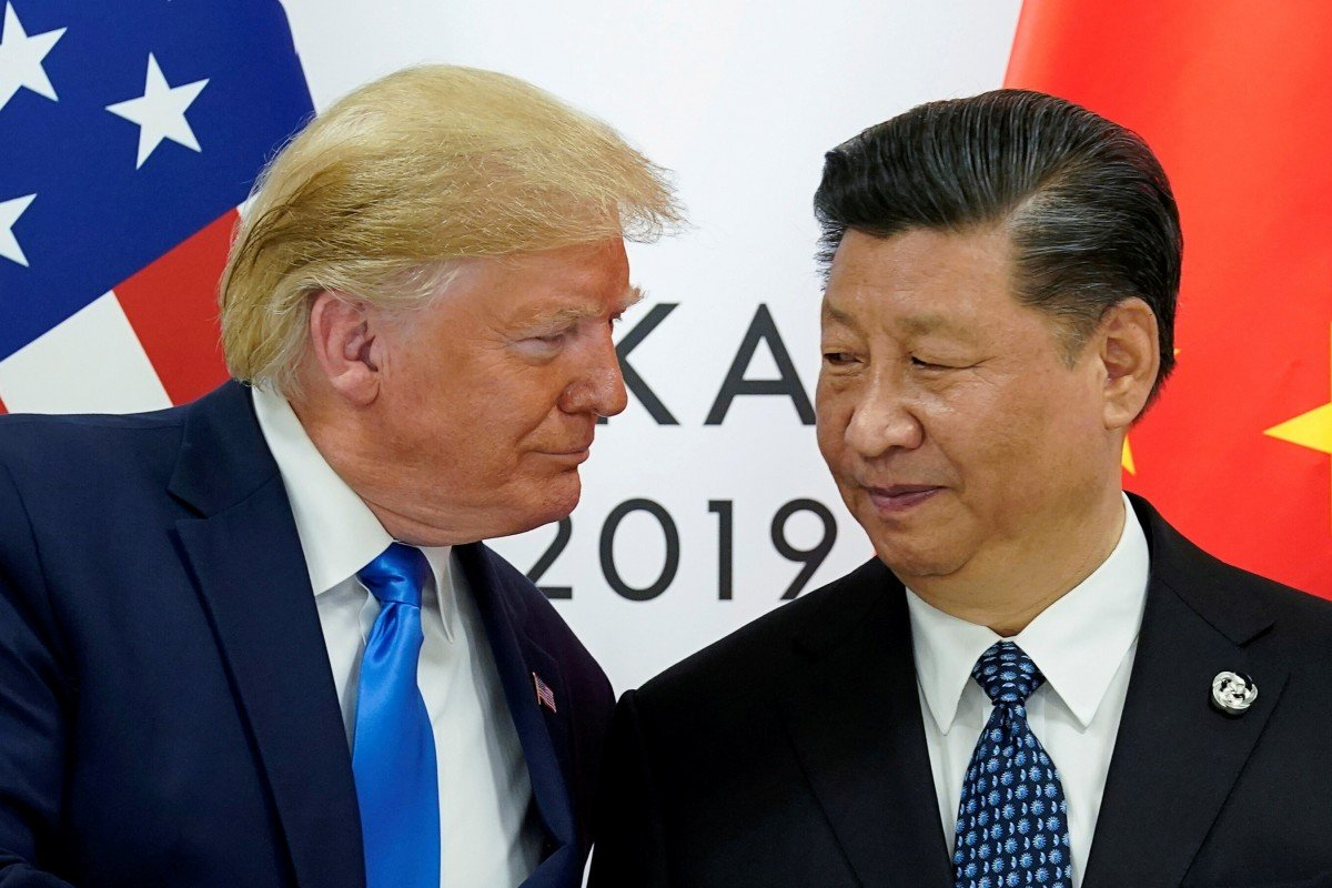 지난해 6월 일본 오사카에서 열린 주요 20개국(G20) 정상회의 당시 만난 도널드 트럼프 미국 대통령(왼쪽)과 시진핑 중국 국가주석(오른쪽)의 모습. [로이터]
