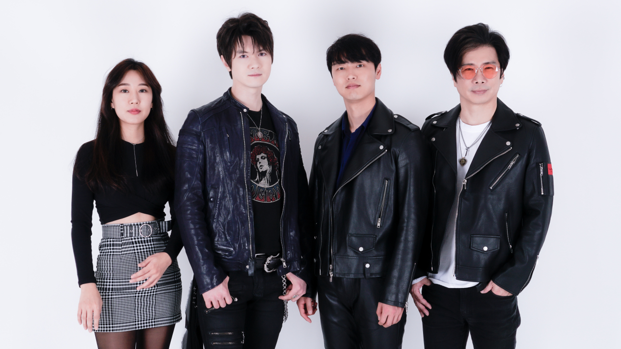 장호일밴드, 좌로부터 지혜, 닉, 홍드럼, 장호일.
