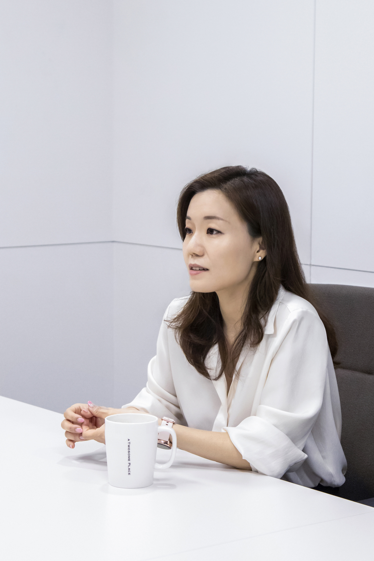 사진=정효진 투썸플레이스 마케팅 팀장. 그는 “전통 식재료를 활용해 투썸만의 방식으로 레트로 감성을 표현한 것이 밀레니얼 세대는 물론, 중·장년층의 입맛과 감성까지 자극한 것으로 보인다”고 했다.