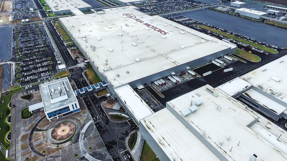 코로나19의 확산으로 연이어 중단됐던 현대기아차의 해외 생산이 오는 18일 이후 정상화된다. 오는 18일 가동 재개될 예정인 기아차 멕시코 공장 전경. [기아차 제공]