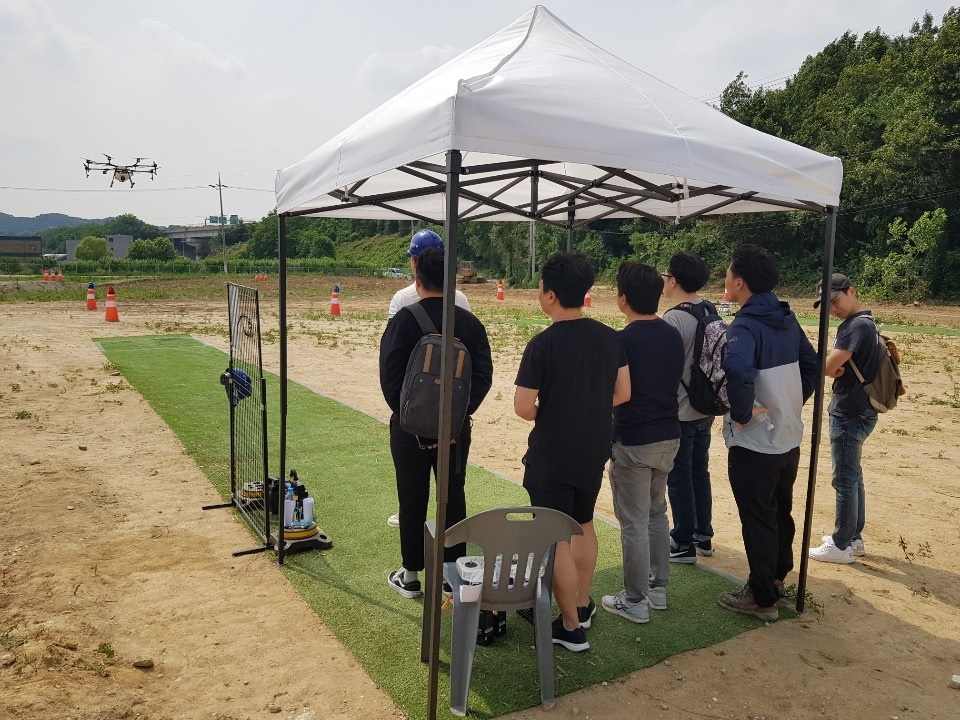 평택시는 ‘드론 전문 인력양성 사업’에 참여할 청년 교육생을 모집한다. [평택시 제공]