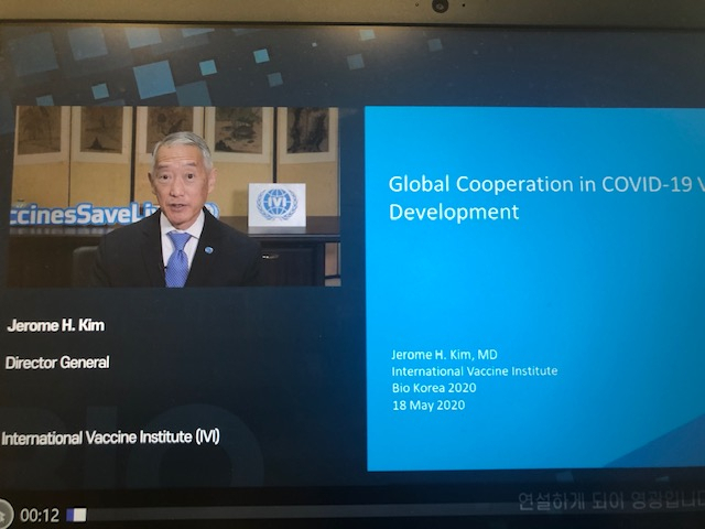 제롬 김 국제백신연구소 사무총장이 온라인으로 진행되는 바이오코리아 2020에서 기조연설을 하고 있다.