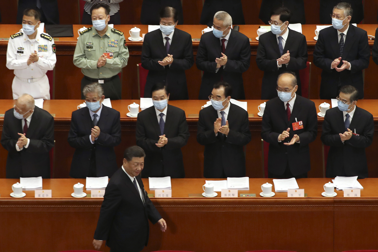 22일 시진핑 중국 국가 주석이 전국인민대표회의 회의장에 들어서고 있다. [AP]