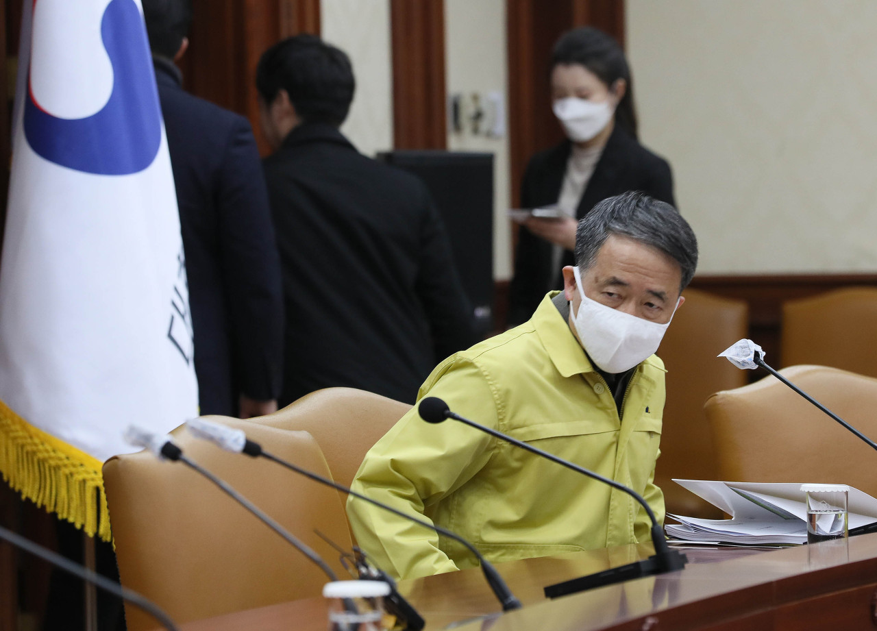 Health Minister Park Neung-hoo in a Central Disaster Response Headquarters meeting (Yonhap)