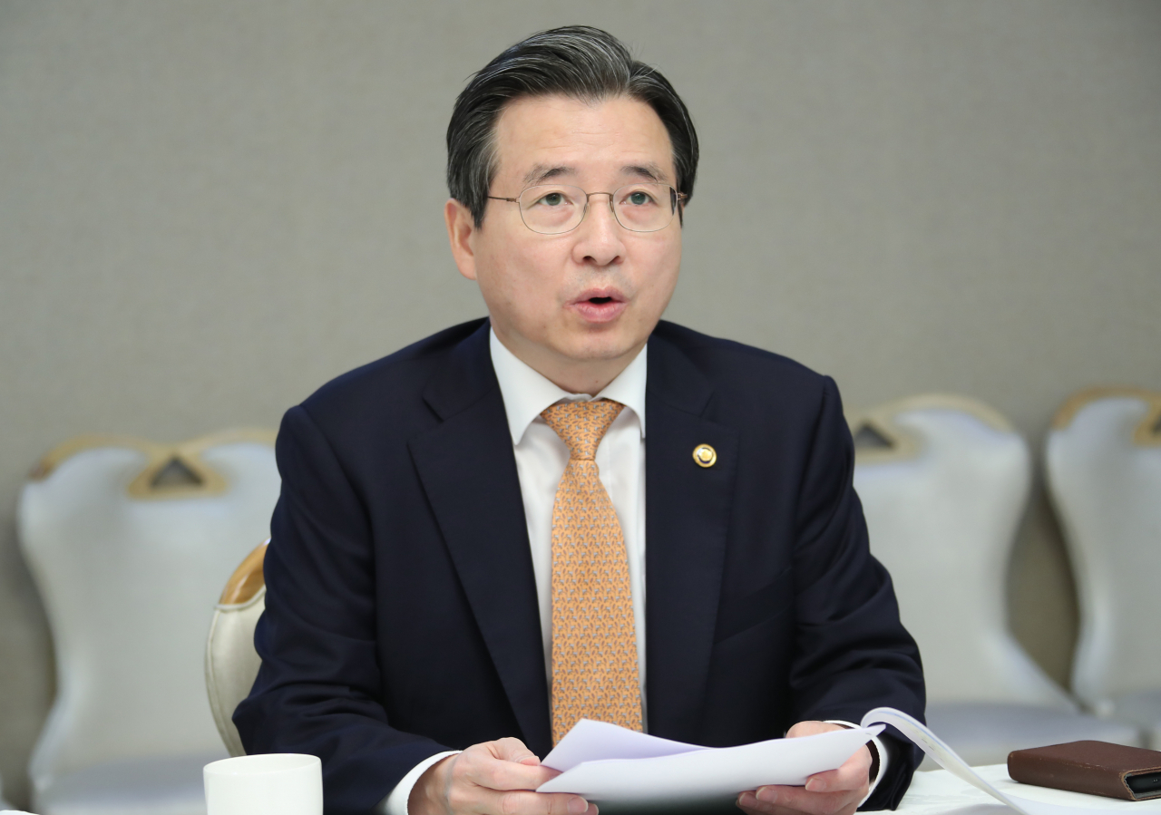 김용범 기획재정부 1차관이 29일 오전 정부서울청사에서 열린 제12차 혁신성장 전략점검회의 겸 정책점검회의를 주재하며 발언하고 있다. ［기획재정부 제공］