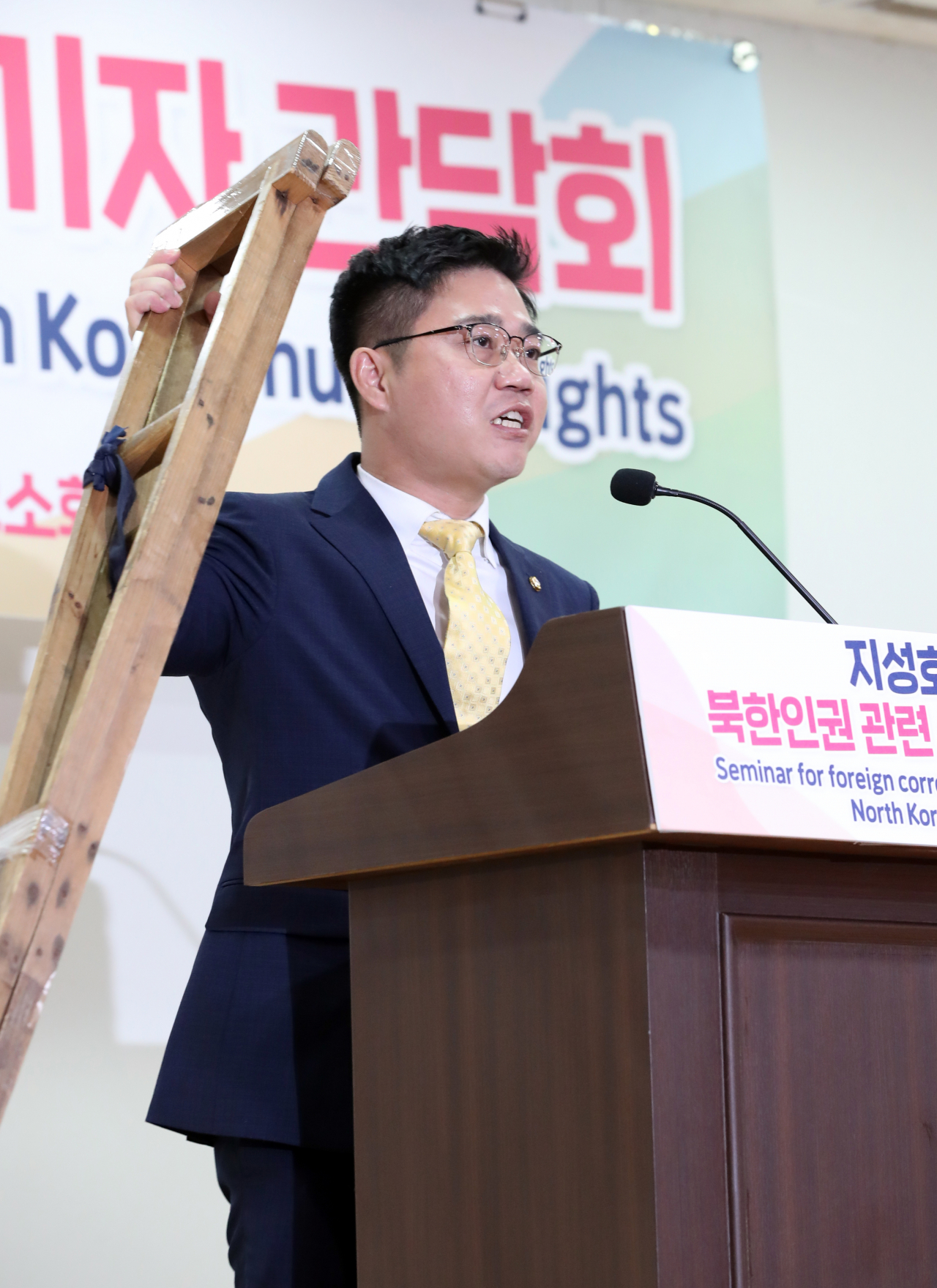 지성호 미래통합당 의원이 4일 오전 서울 여의도 국회 의원회관에서 열린 북한 인권 관련 외신기자간담회에서 발언하고 있다. [연합]