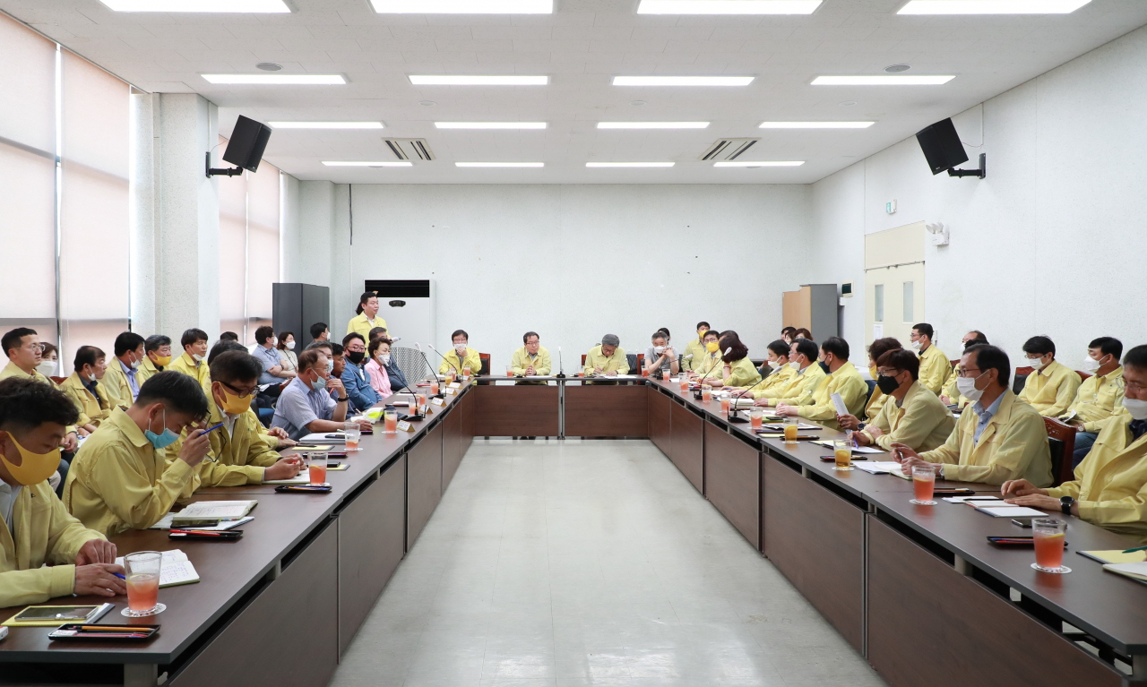 남양주시 동양하루살이 방제대책 실소국장 전략회의. [남양주시]