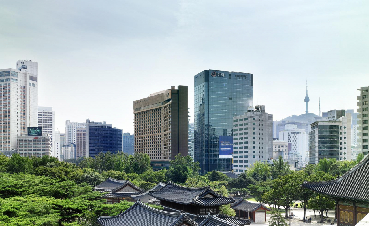도심과 고궁의 조화 속에 안착한 더 플라자