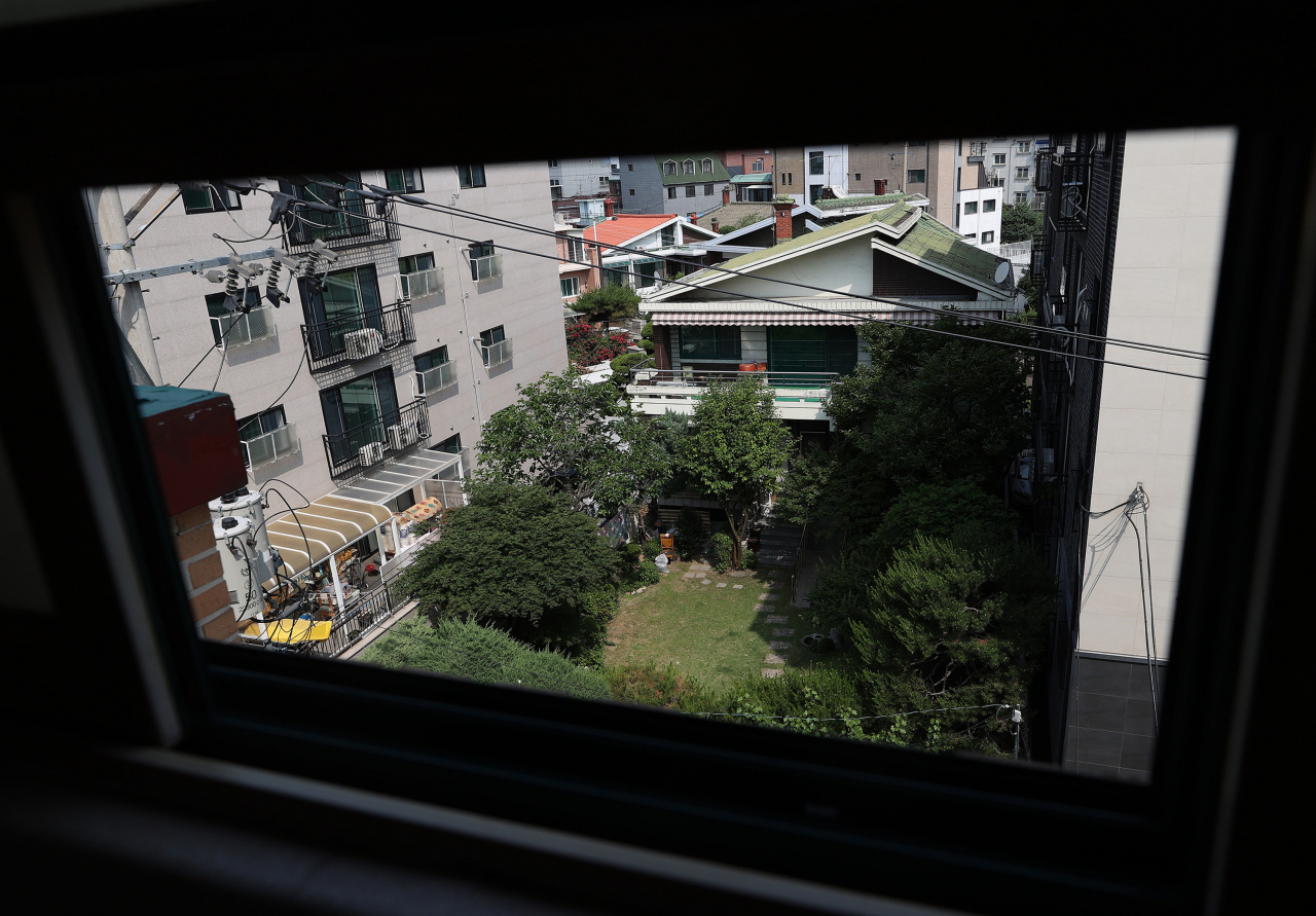 지난 8일 오전 서울 마포구 소재 일본군 ‘위안부’ 피해자 할머니 쉼터인 평화의 우리집에 적막감이 흐르고 있다. [연합]