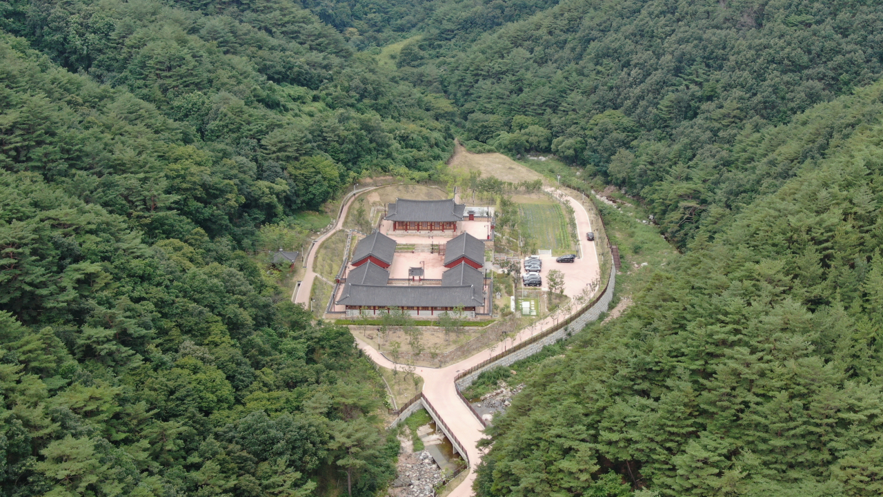 영덕 인문힐링센터 여명 전경.[경북도 제공]