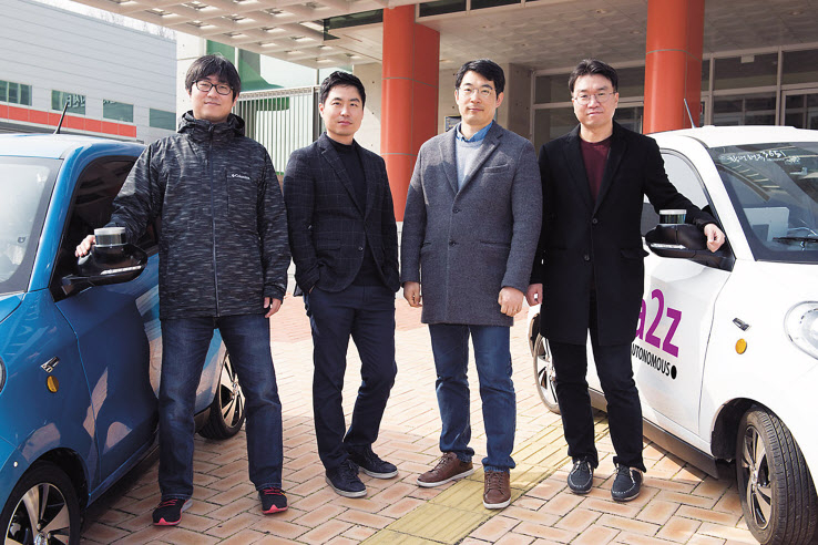 오토노머스에이투지의 창업멤버 4인방. 왼쪽부터 허명선 기술이사, 한지형 대표, 유병용 기술이사, 오영철 최고기술책임자(CTO). [오토노머스에이투지 제공]