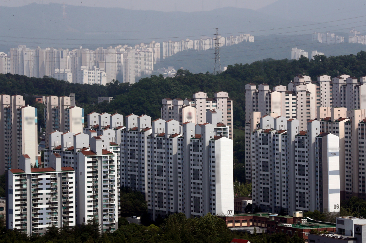 Aerial view of an apartment complex in Suwon (Yonhap)