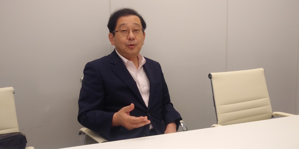 Yuji Hosaka, a political science professor at Sejong University, speaks Friday during an interview with The Korea Herald. (Ko Jun-tae/The Korea Herald)