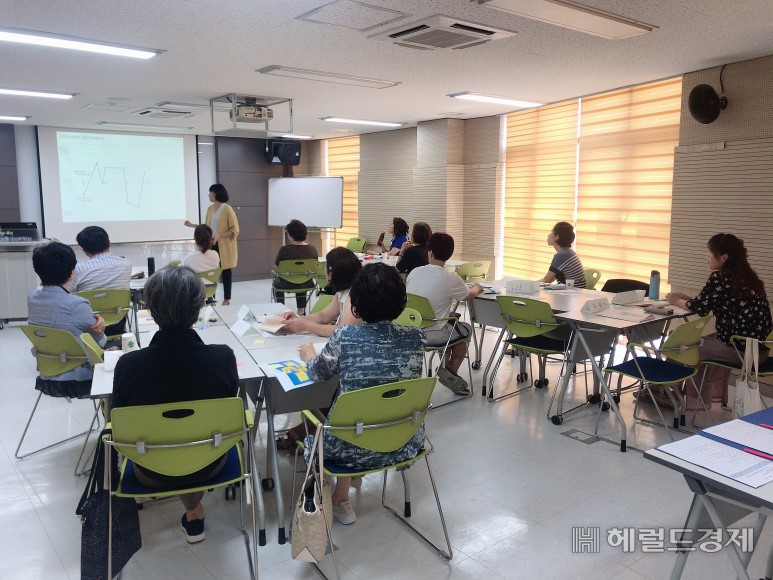 지난해 신중년 생애경력설계 및 재도약 교육 모습. [양천구 제공]