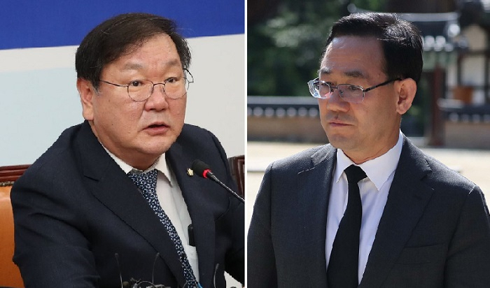 지난 16일부터 전국 사찰을 돌며 잠행 중인 주호영(오른쪽) 미래통합당 원내대표가 강원도 한 사찰에 머물고 있다는 소식을 접한 김태년 더불어민주당 원내대표가 해당 사찰을 급거 방문해 비공개 회동 중인 것으로 알려졌다. [연합]