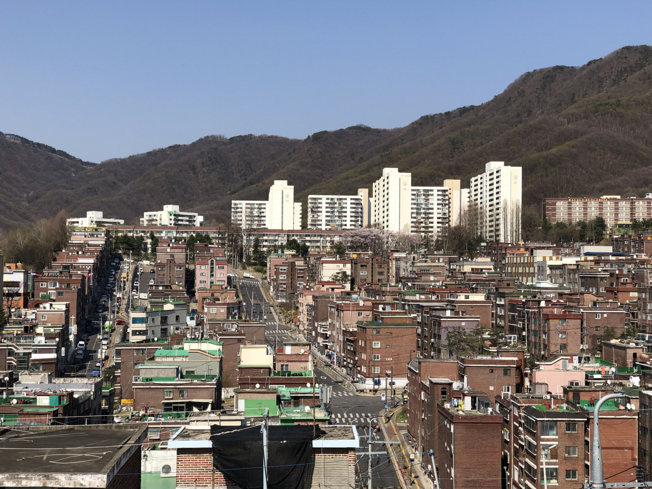 성남 중원 은행동 일대 다세대주택 전경.